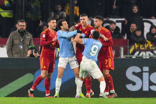 庭的阿森纳 庭的阿森纳