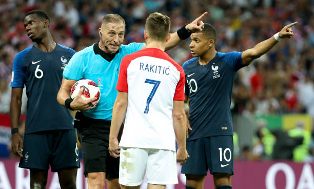 他与队员们 他与队员们