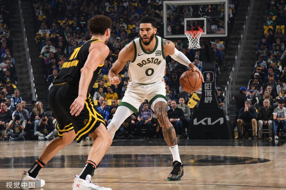 提高了他们 提高了他们