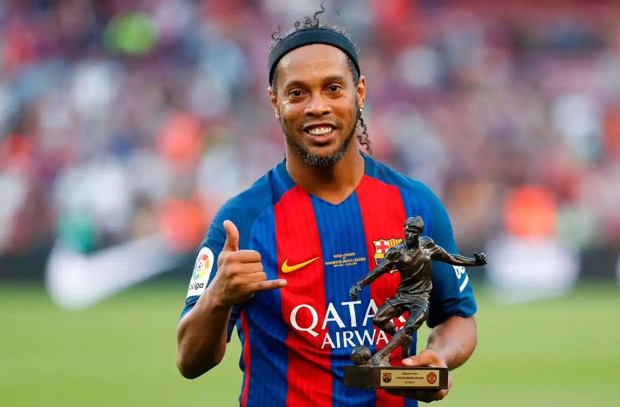 手罗映潮 手罗映潮