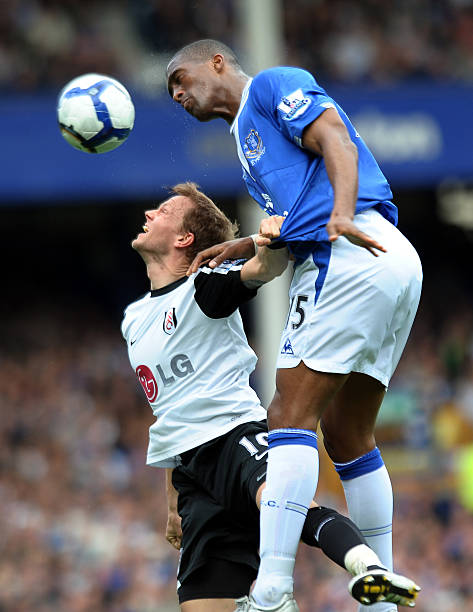 引领全球资 引领全球资