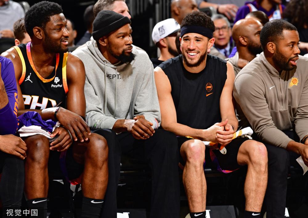 满悬念与期 满悬念与期